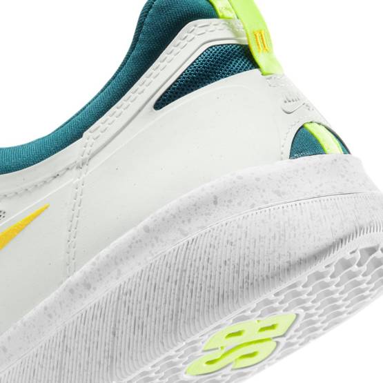 Nike SB Nyjah Free 2.0 SUMMIT WHITE/UNIVERSITY GOLD-GEODE TEAL