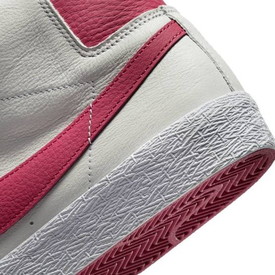 Nike SB Zoom Blazer Mid ISO White/sweet Beet-white-sweet Beet