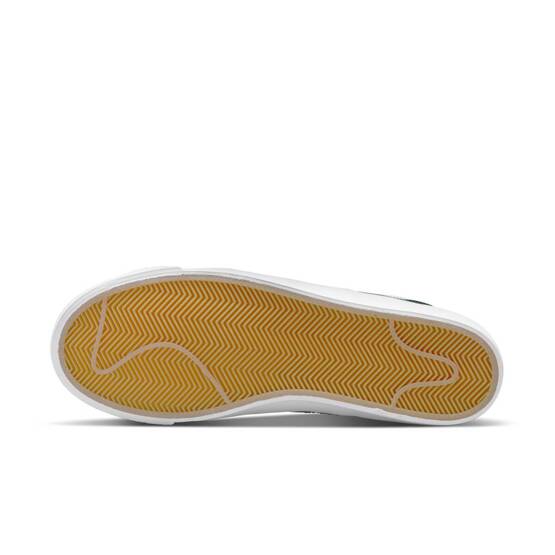 shoes Nike SB Zoom Blazer Low Pro WHITE/FIR-WHITE-GUM LIGHT BROWN