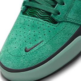 Nike Sb Ishod Wair Gorge Green/black-dutch Green-black