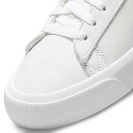 shoes Nike Sb Zoom Blazer Low Pro Gt ISO White/lt Cognac-white-lt Cognac