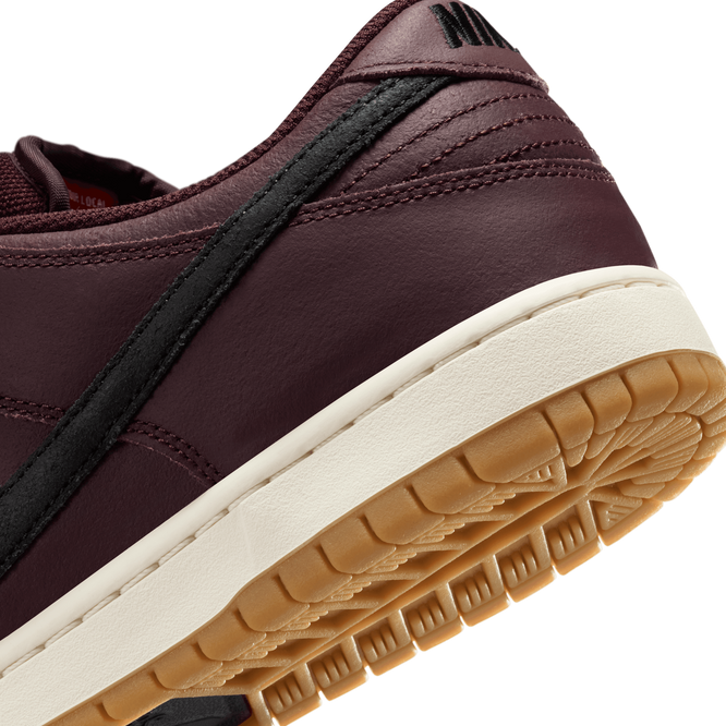 Nike SB Dunk Low Pro ISO