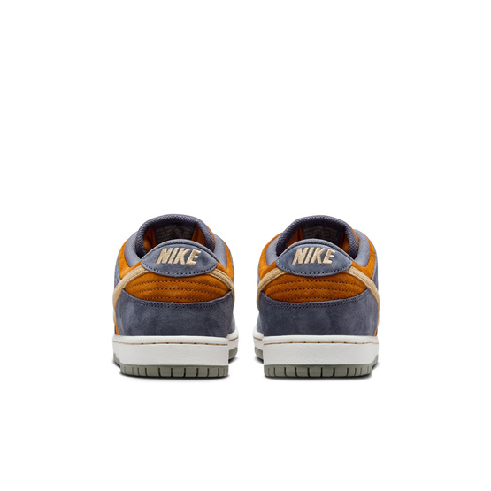 Nike SB Dunk Low Light Carbon Monarch