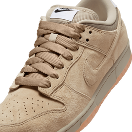 Nike SB Dunk Low Pro B Parachute Beige