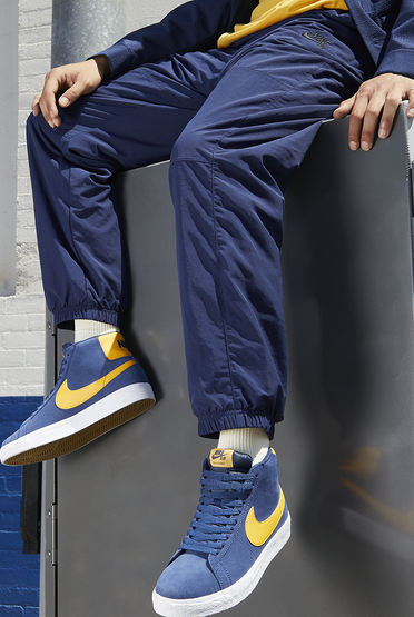 buty Nike SB Zoom Blazer Mid NAVY/UNIVERSITY GOLD-NAVY-WHITE