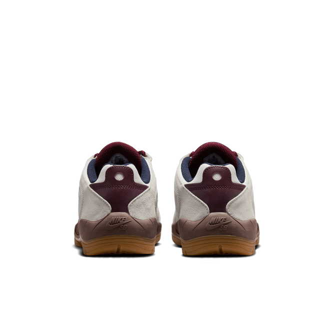  Nike SB Vertebrae