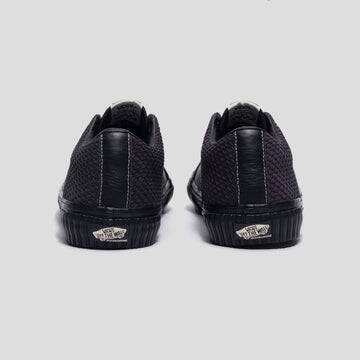 Vans Skate Lampin x Pass-Port  (Black/Purple)