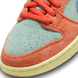 Nike SB Dunk Low Orange Emerald Rise