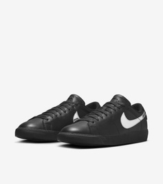 Nike SB Zoom Blazer Low Dancer Skateboards