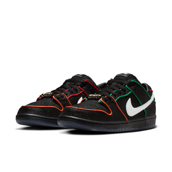 Nike SB Dunk Low Bronx Girls Skate