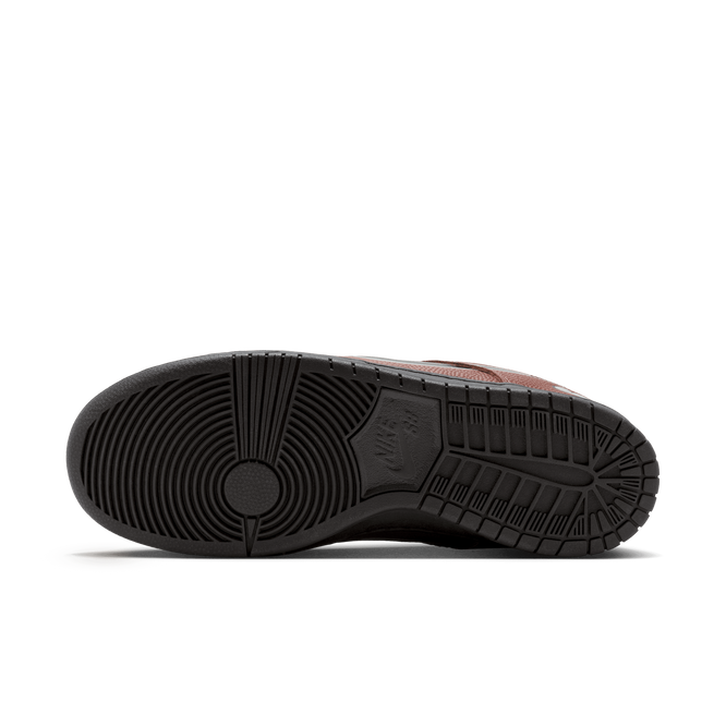 Nike SB Dunk Low Limosine Skateboards