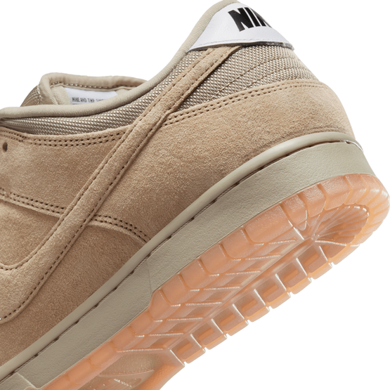 Nike SB Dunk Low Pro B Parachute Beige