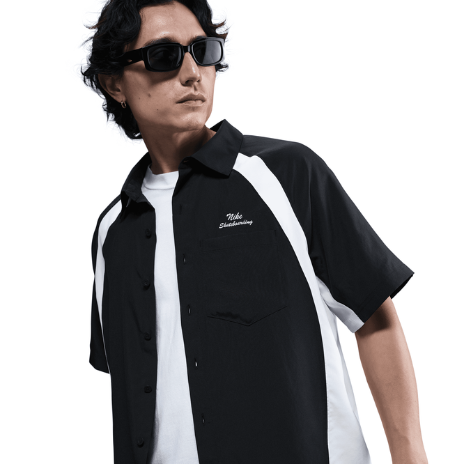 Nike SB Dri-FIT Woven Short-Sleeve Bowler Shirt