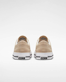 Converse One Star Pro (Oat Milk)