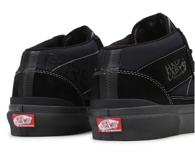 Vans Skate Half Cab '92 GORETEX  (Black)