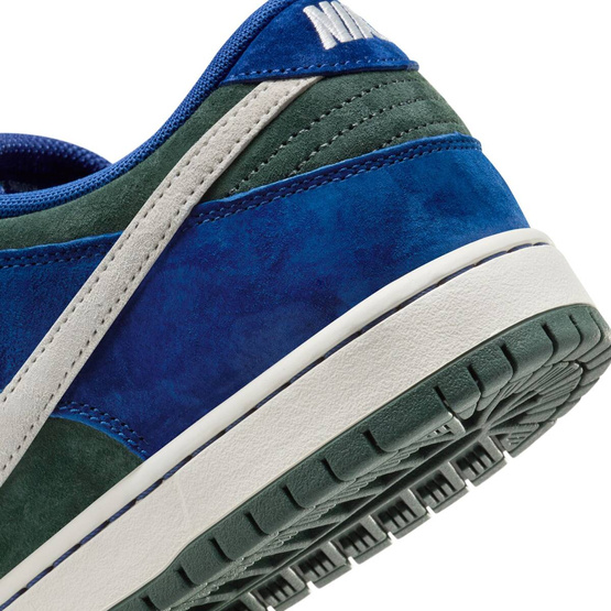 Nike SB Dunk Low Deep Royal Blue