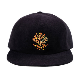 Magenta Tree snapback black