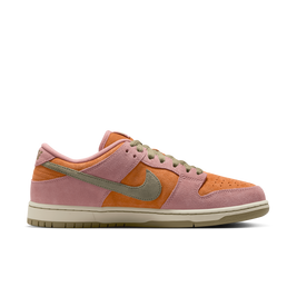 Nike SB Dunk Low Pro