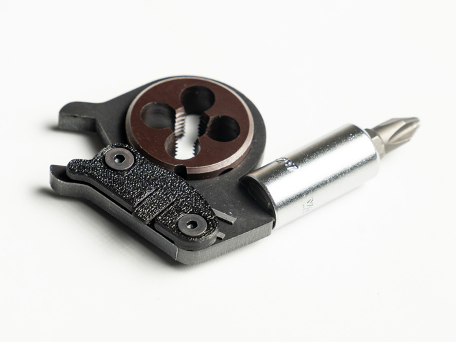 Klucz deskorolkowy Zgoda - Skate Tool