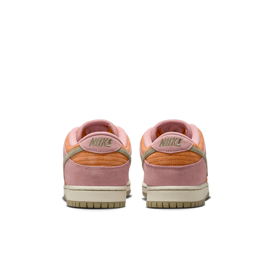 Nike SB Dunk Low Pro