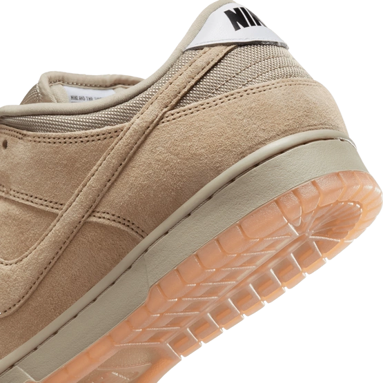 Nike SB Dunk Low Pro B Parachute Beige