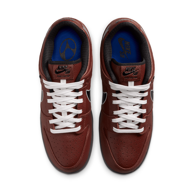 Nike SB Dunk Low Limosine Skateboards