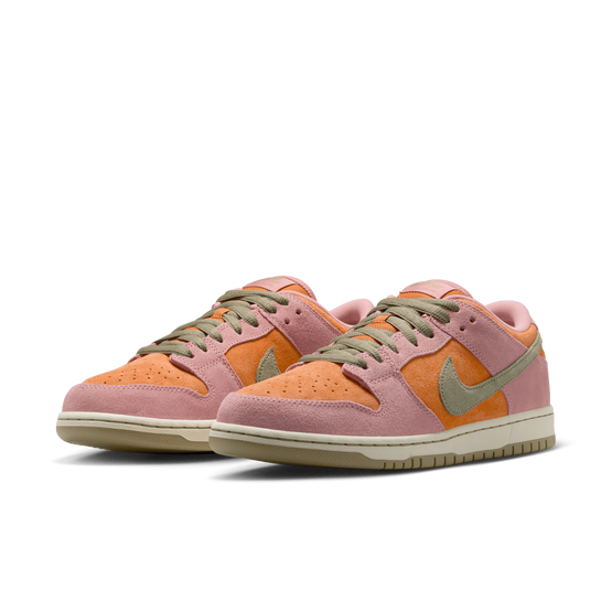 Nike SB Dunk Low Pro