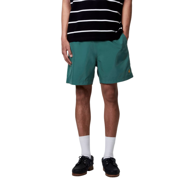 szorty Carhartt WIP Chase Swim Trunks (Rainforest/Gold)