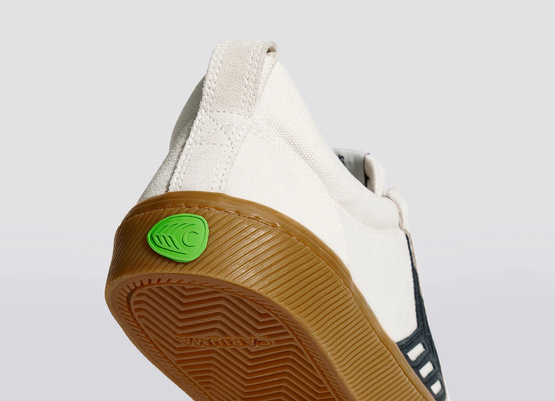 buty Cariuma Catiba Pro (Vintage White/Gum)