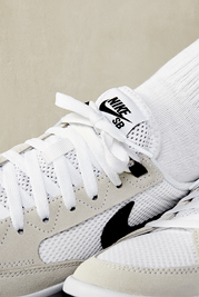 Nike SB Adversary WHITE/BLACK-WHITE