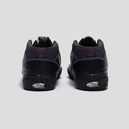 buty Vans Skate Half Cab x Pass-Port  (Black/Purple)