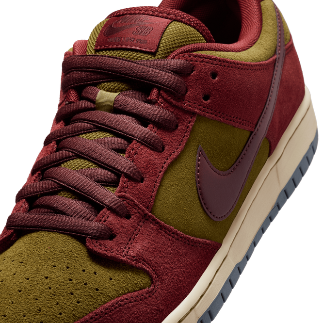 Nike SB Dunk Low Pro ISO