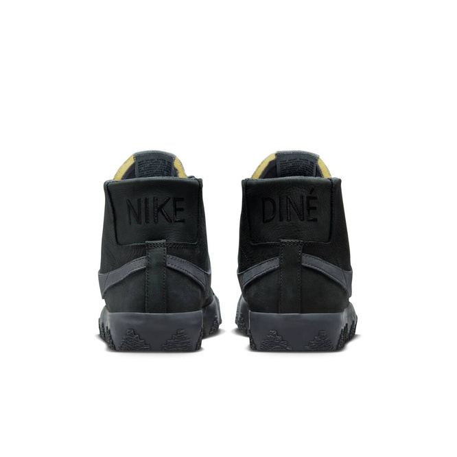 Nike SB Zoom Blazer Mid QS