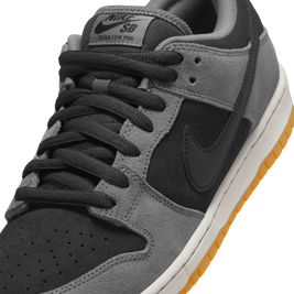 Nike SB Dunk Low Dark Smoke Grey