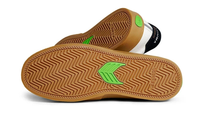 Cariuma Naoica PRO (White/Off White/Black)