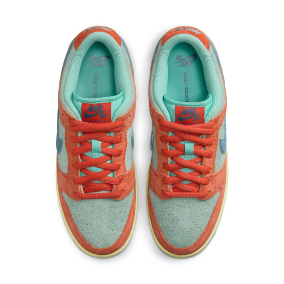 Nike SB Dunk Low Orange Emerald Rise