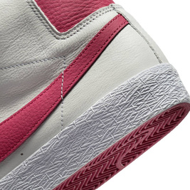 Buty Nike SB Zoom Blazer Mid ISO White/sweet Beet-white-sweet Beet