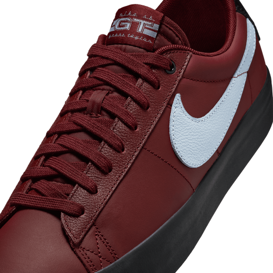 shoes Nike SB Zoom Blazer Low Pro 