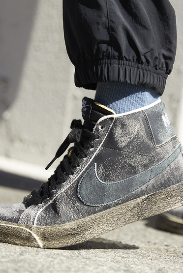 shoes Nike SB Zoom Blazer Mid Premium BLACK/LIGHT DEW-COCONUT MILK-LIGHT DEW