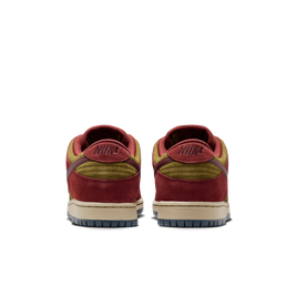 Nike SB Dunk Low Pro ISO